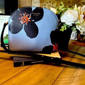 EUC Kate Spade New York mini dome crossbody